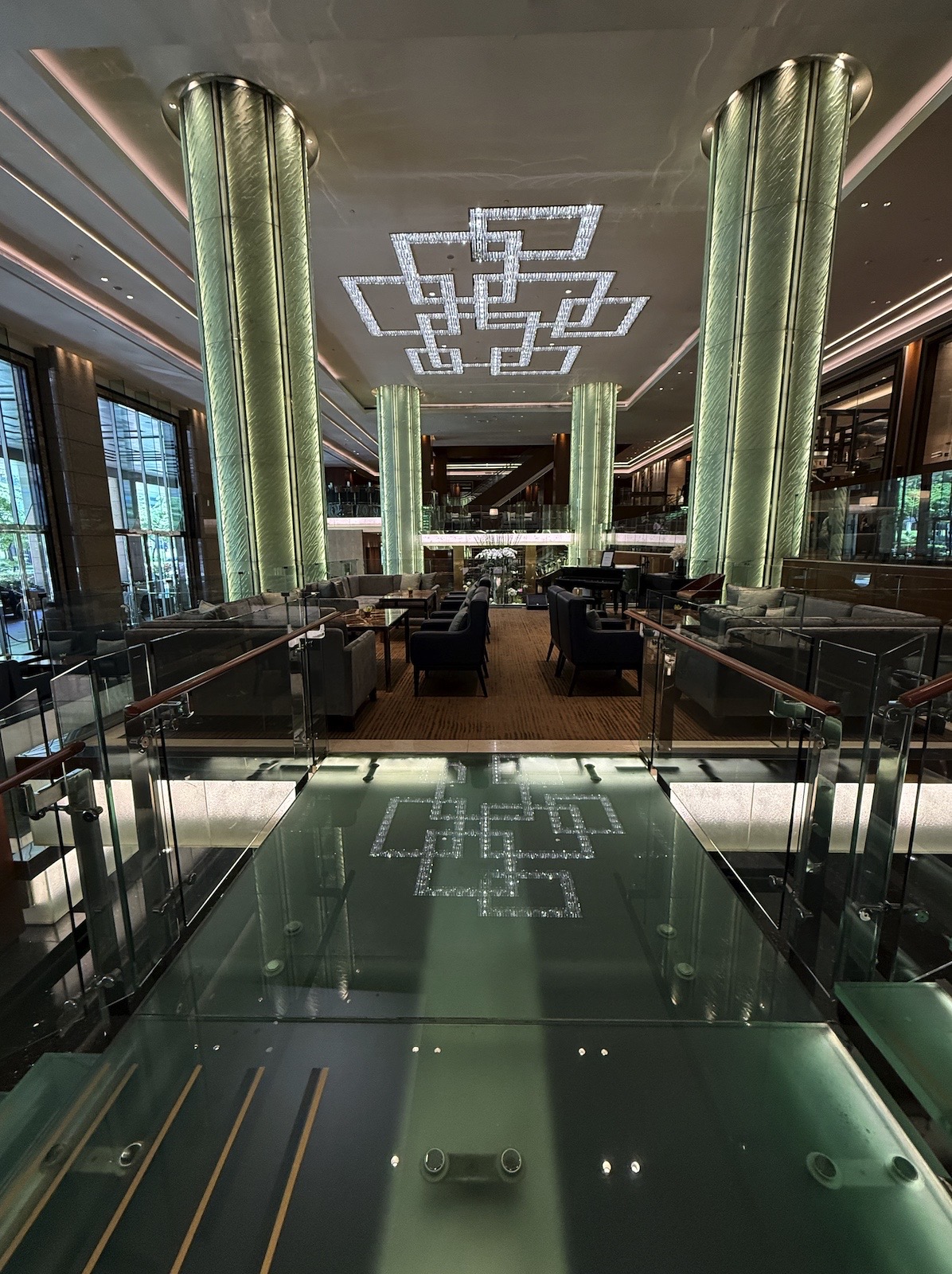 SteveAloha_Reviewed_GrandHyattManila_1.jpg